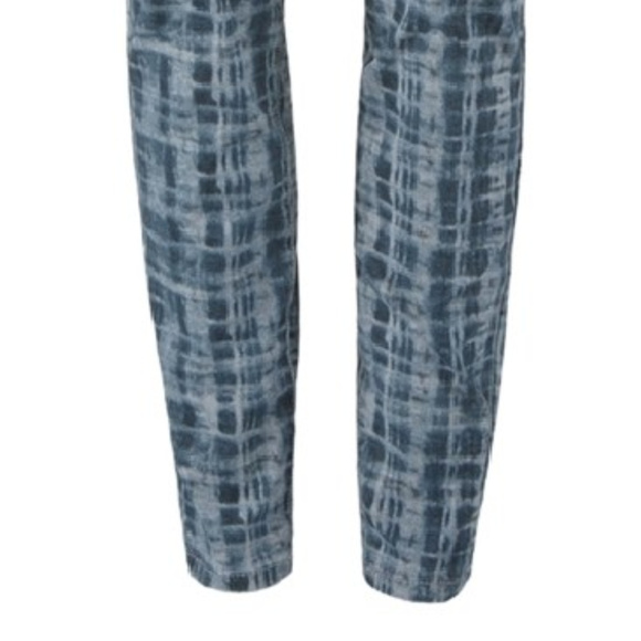 Amazing cabi Fall 2015 Grid Skinny Jean •Navy/Gray - Picture 6 of 7